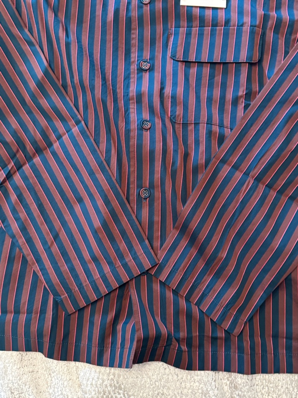 Banana Republic Relaxed-Fit Cotton Poplin in Navy & Burgundy Relaxed-Fit Cotton - Picture 3 of 8